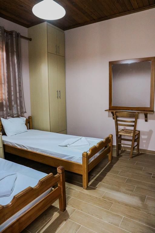 Hotel Elatofilito Athamanio Dış mekan fotoğraf