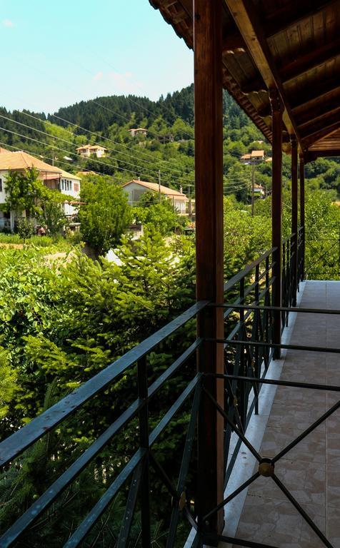 Hotel Elatofilito Athamanio Dış mekan fotoğraf